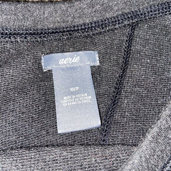 Aerie long sleeve lightweight lace bottom in back top - Picture 2 of 4